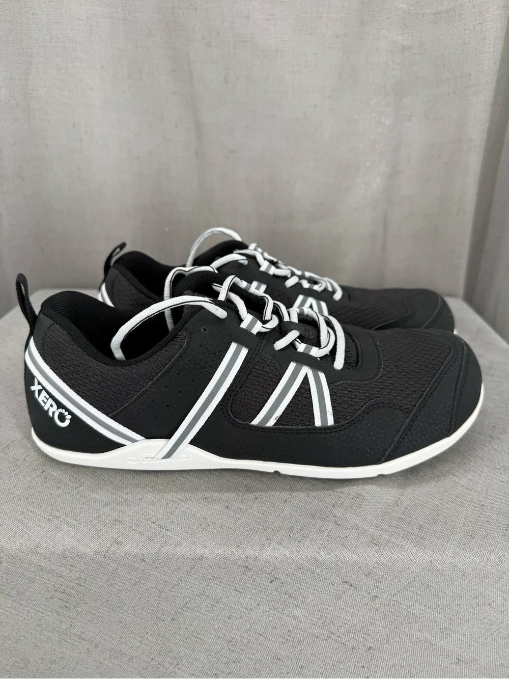 Xero Shoes Men’s Prio Barefoot Minimalist Athletic Sneaker Black White Size 11